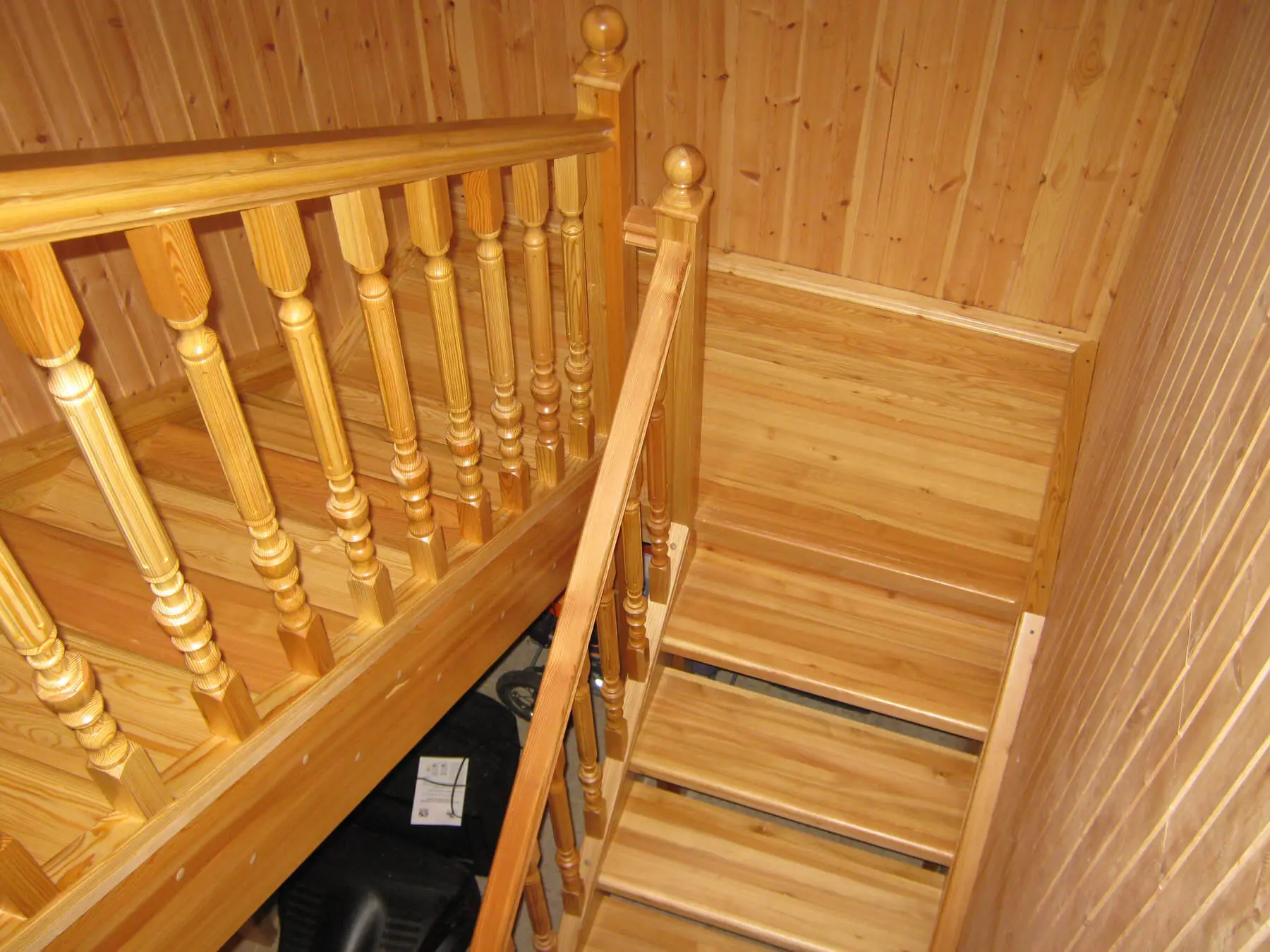 Лестница из лиственницы